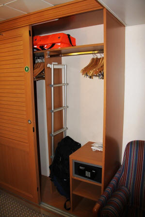 Disney Magic Stateroom 5005