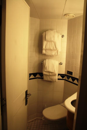 Disney Magic Stateroom 5005